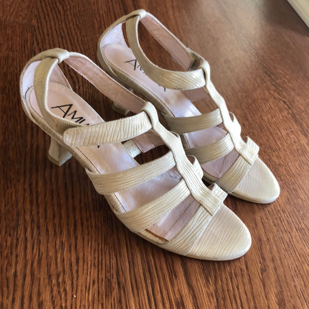 Gold girls heels
